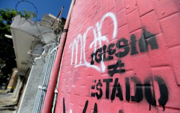 Separación de iglesia y estado / Ana María Abruña Reyes