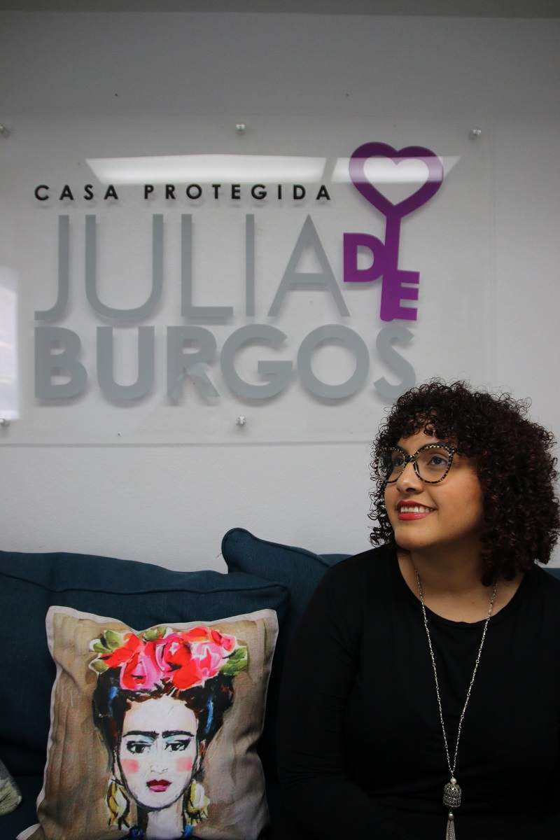Coraly León Morales, Casa Protegida Julia de Burgos