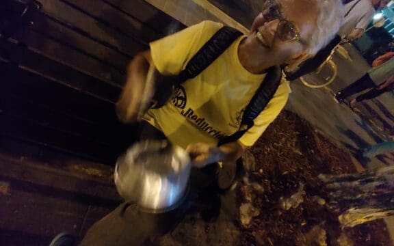 Cacerolazo en Condado en defensa de las pensiones