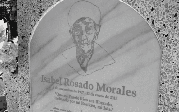 Tumba de la líder nacionalista puertorriqueña Isabel Rosado Morales