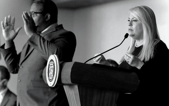 Gobernadora Wanda Vázquez anuncia reapertura económica