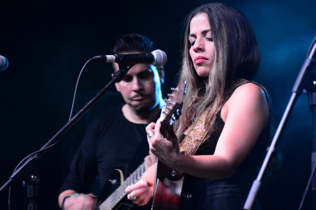 Cantautora Nore Feliciano