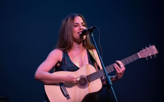 Cantautora Nore Feliciano