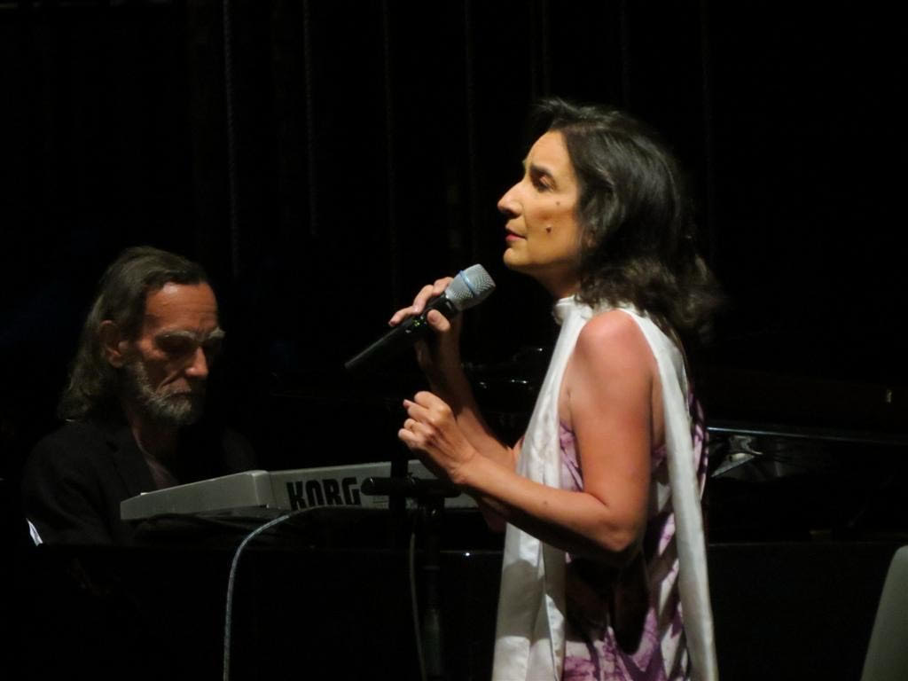 Zoraida Santiago y su hermano Tato Santiago