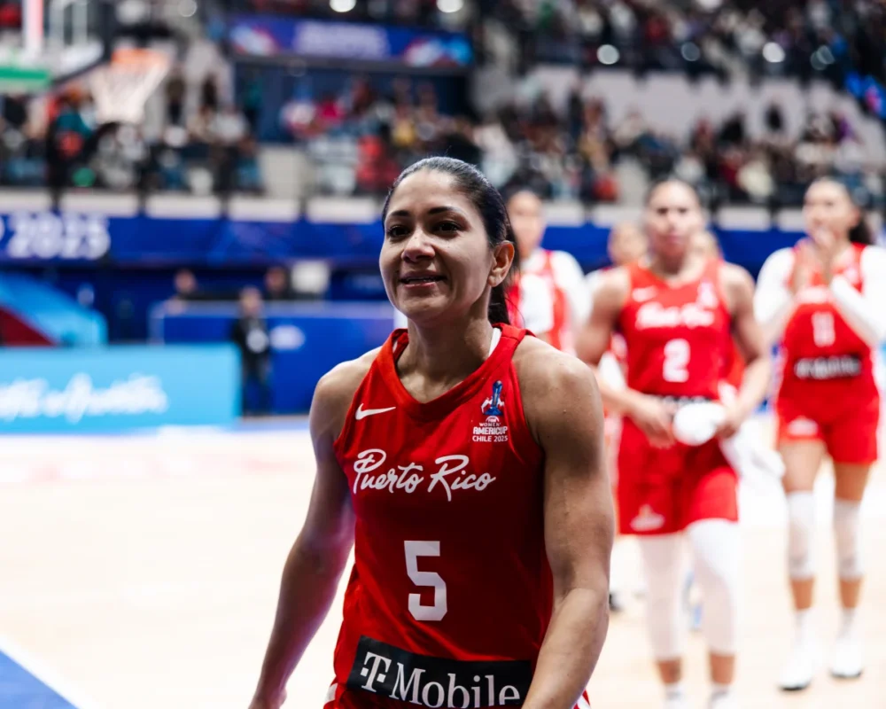 Selección Nacional de Puerto Rico ante Colombia en AmeriCup 2025. Foto de la Federación de Baloncesto de Puerto Rico